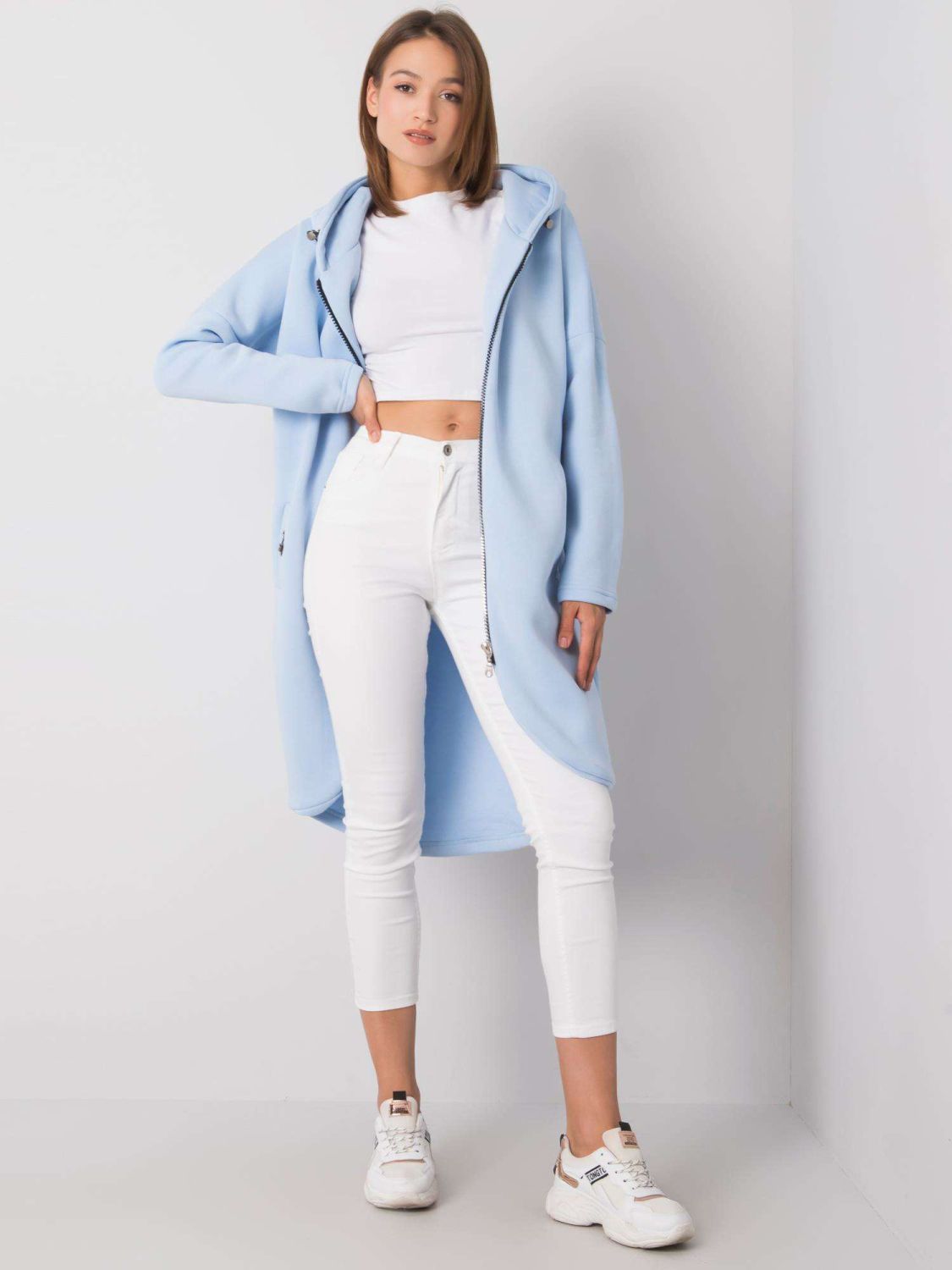 Jasnoniebieska długa bluza z kapturem na zamek