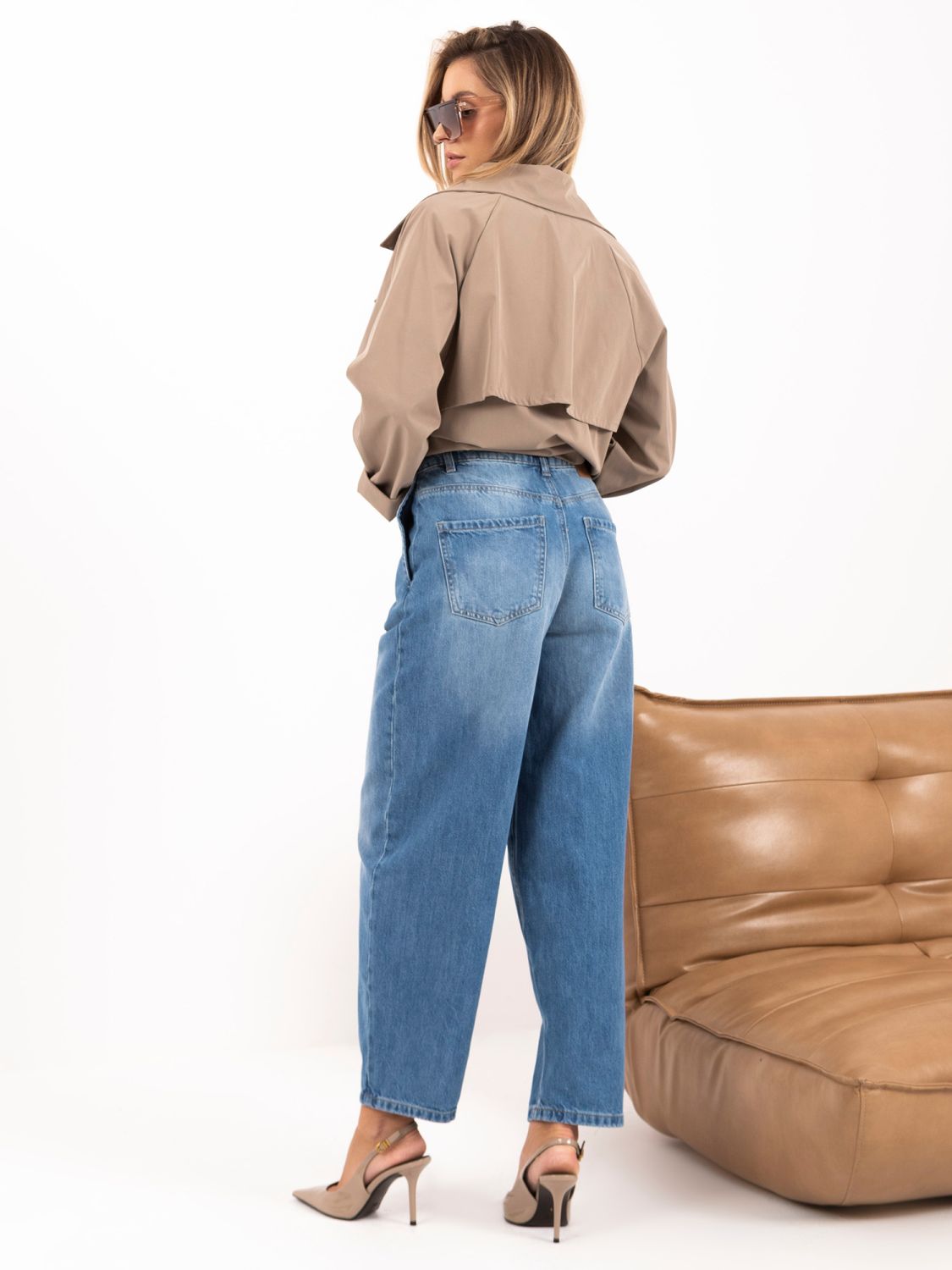 Jasnoniebieskie jeansy balloon fit