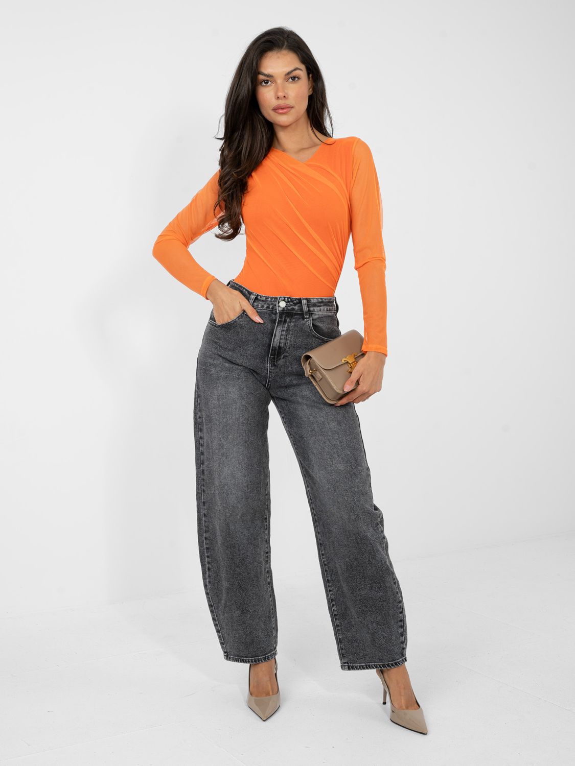 Eleganckie pomarańczowe body z długim rękawem i okrągłym dekoltem