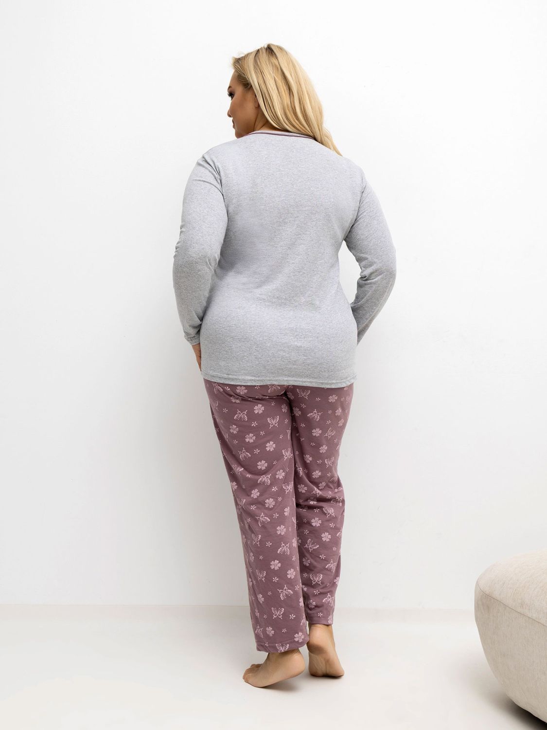 Damska szara piżama z kwiatowym nadrukiem