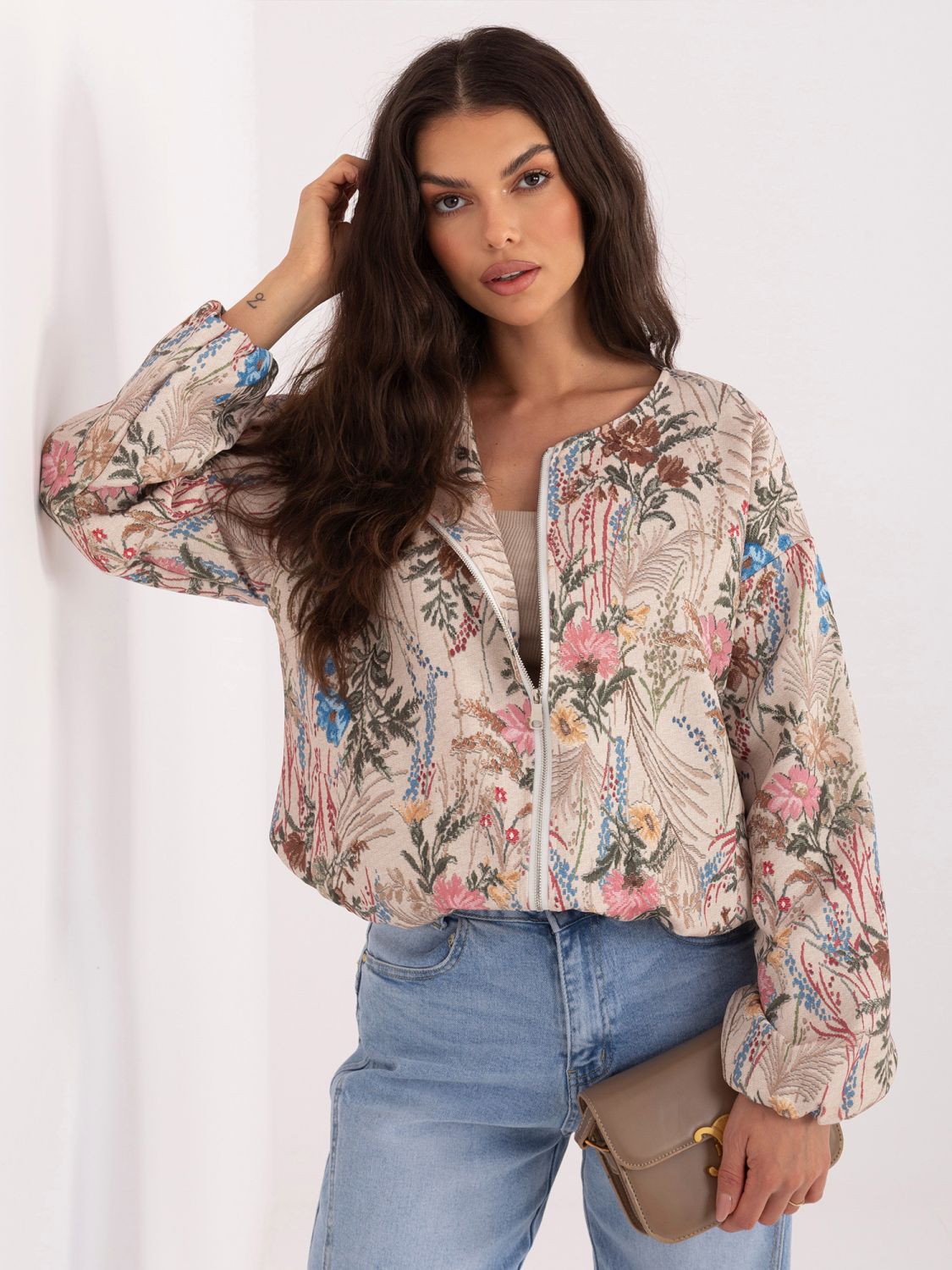 Zielona bomberka w kwiaty z podszewką