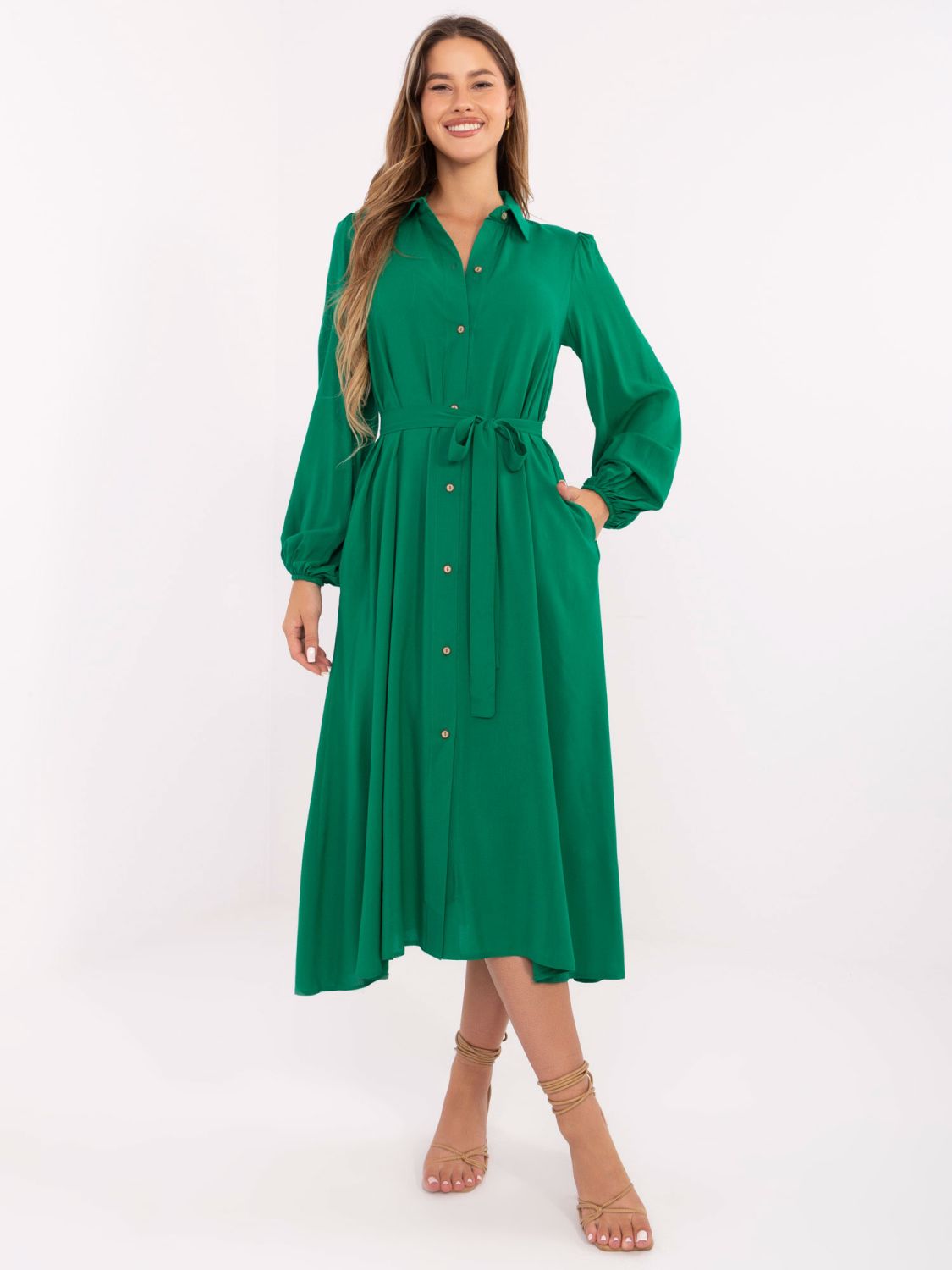 Elegancka zielona midi sukienka z długim rękawem