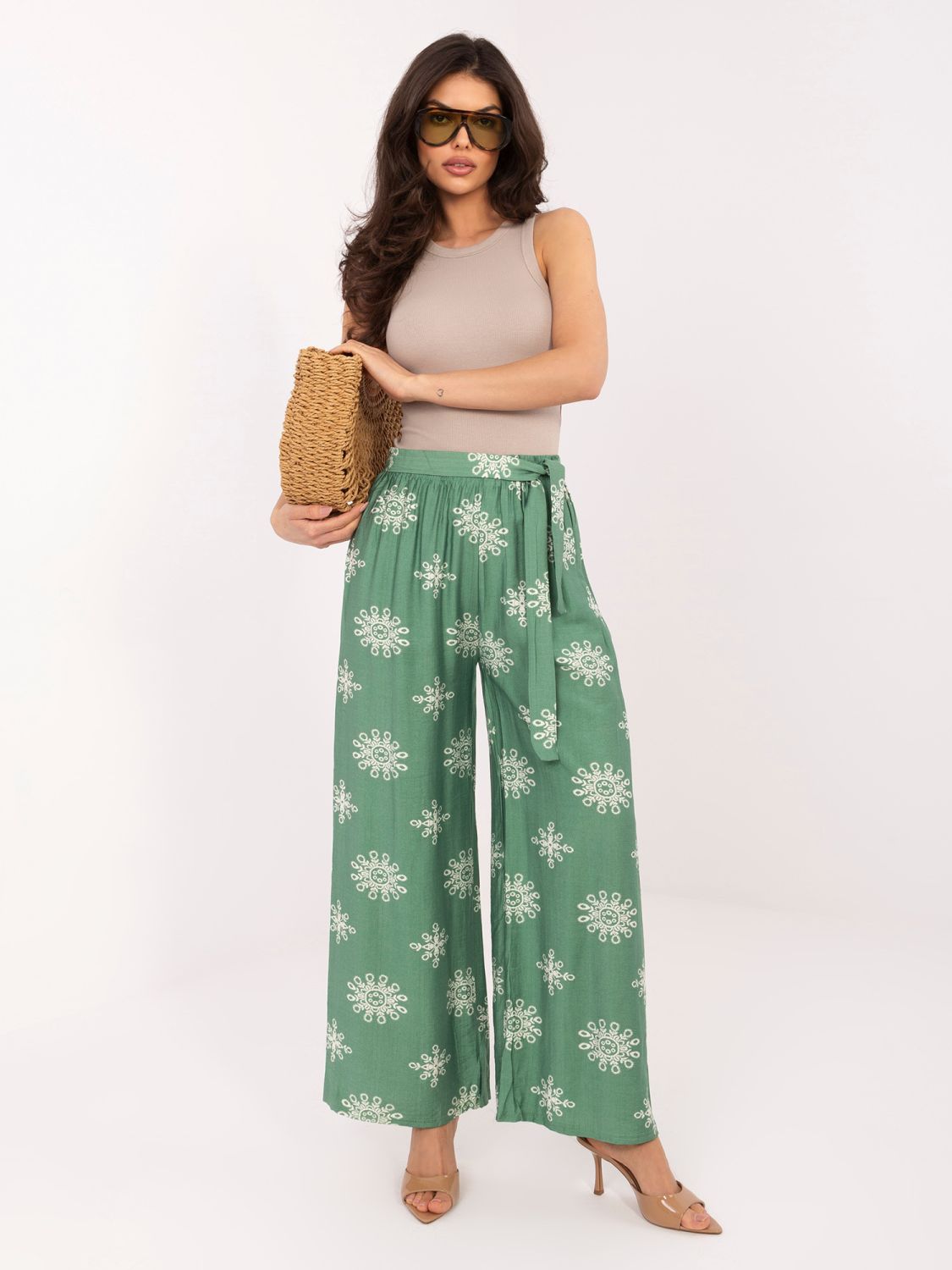 Zielone spodnie palazzo z paskiem