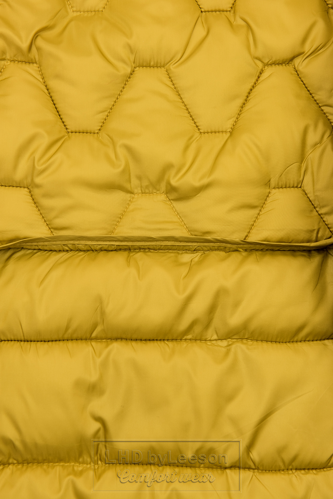 Żółta przejściowa kurtka z kapturem i futerkiem
