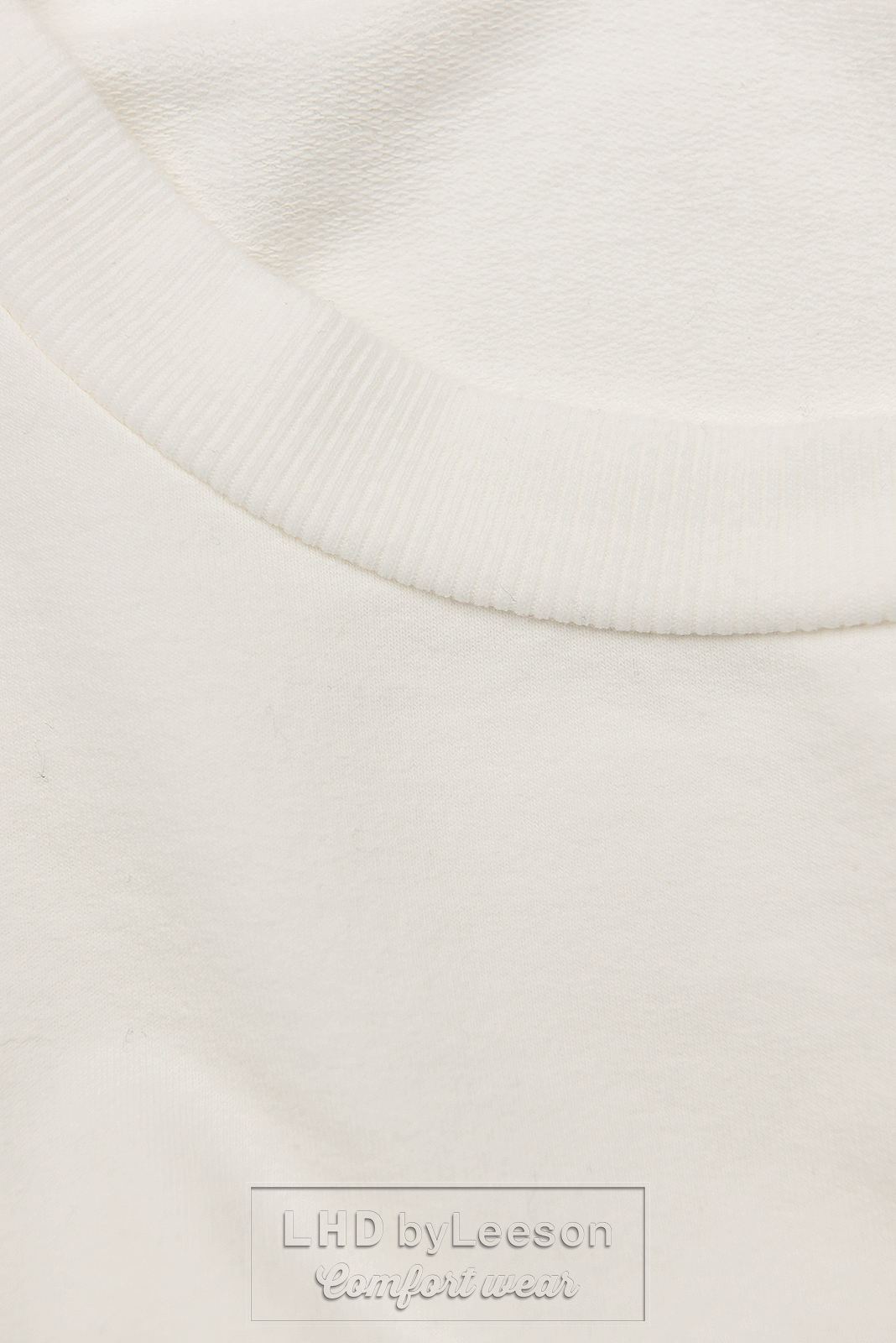 Śmietanowo-biała codzienna sukienka dresowa