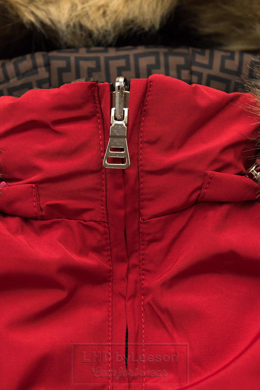 Czerwona pikowana dwustronna kurtka