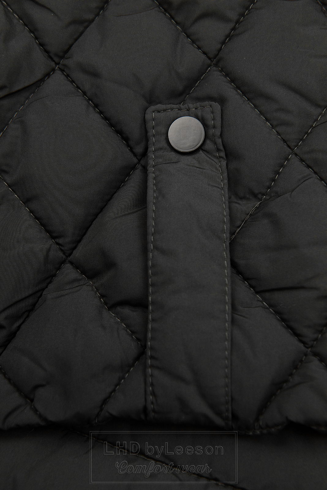 Czarna przejściowa pikowana kurtka
