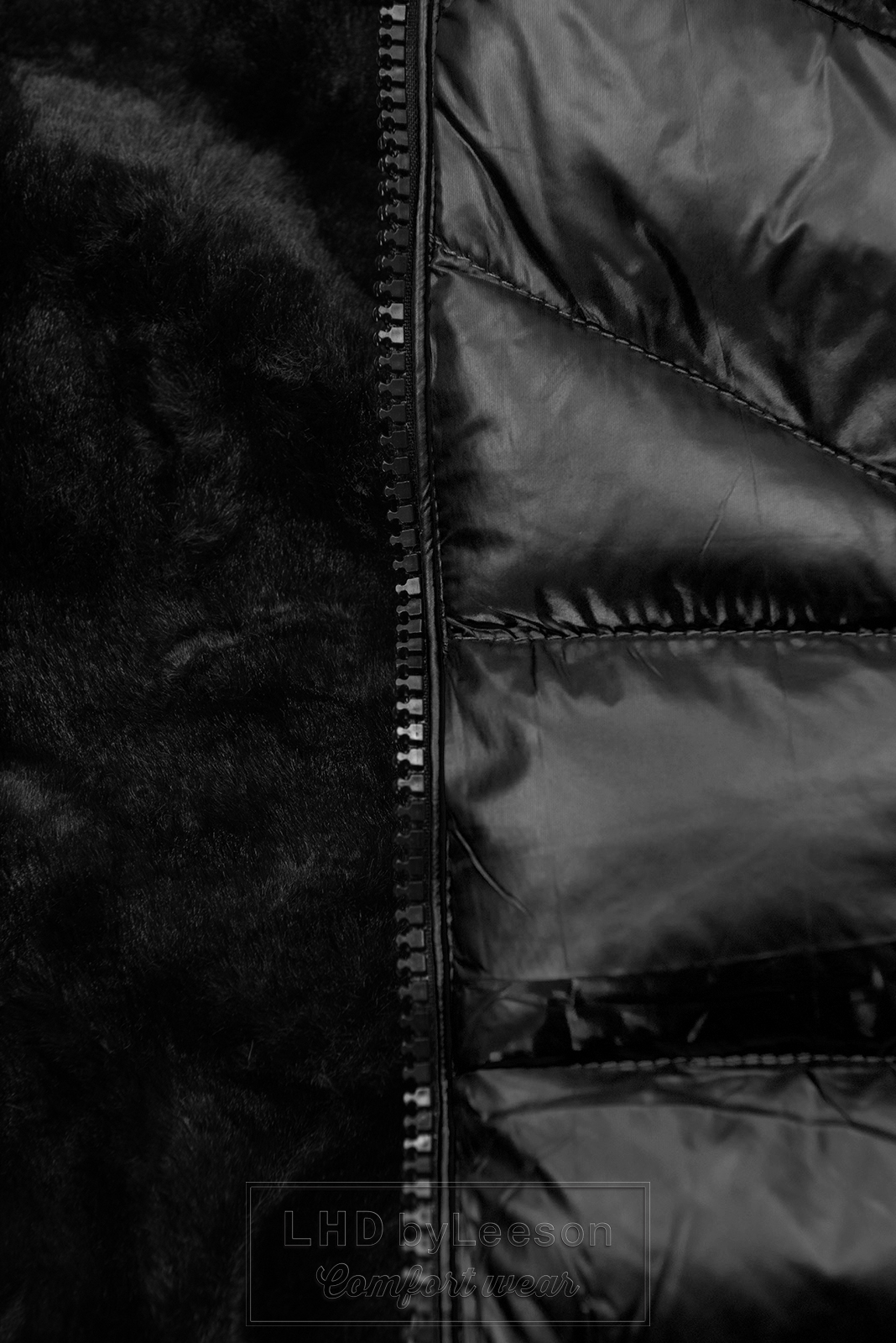 Czarna/czarna błyszcząca kurtka z paskiem