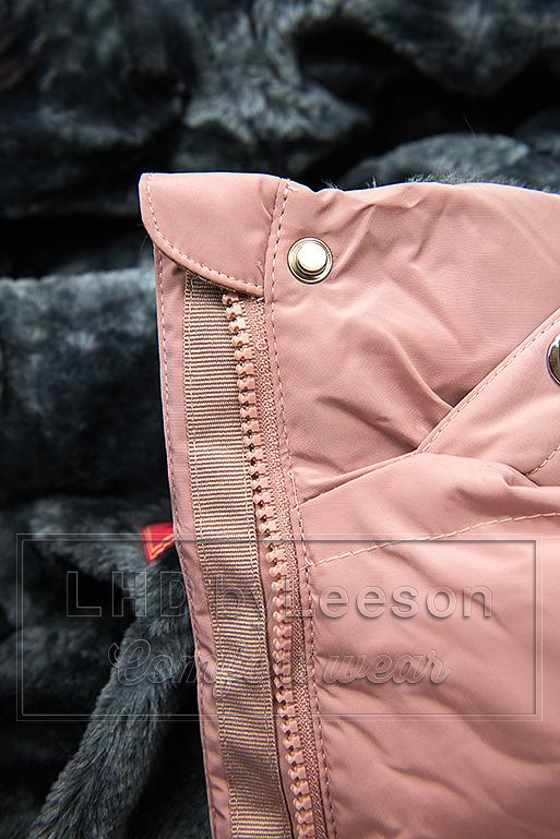 Różowa kurtka zimowa z pluszową podszewką