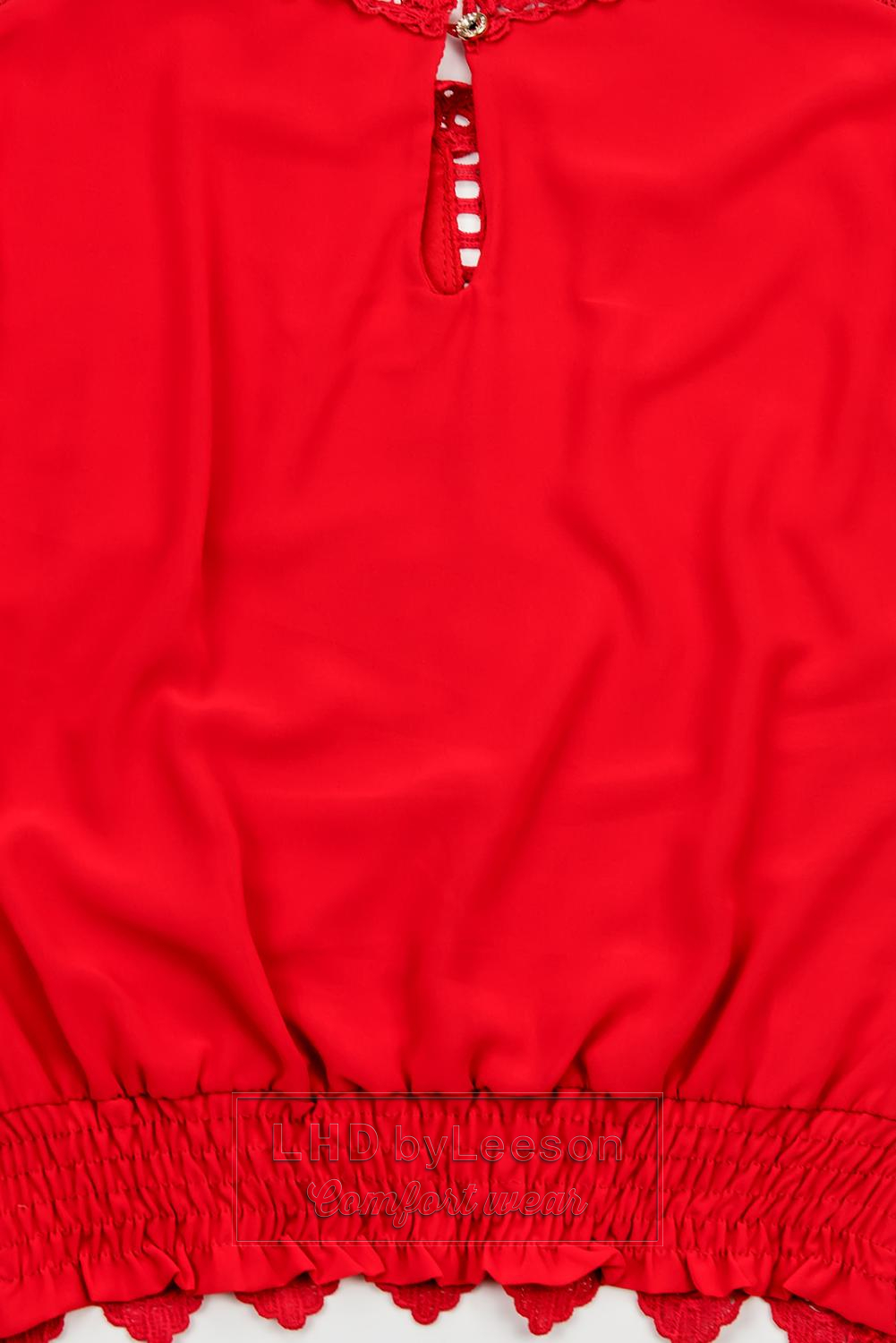 Czerwona bluzka z koronką