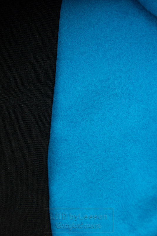 Niebieski komplet dresowy z wzorem