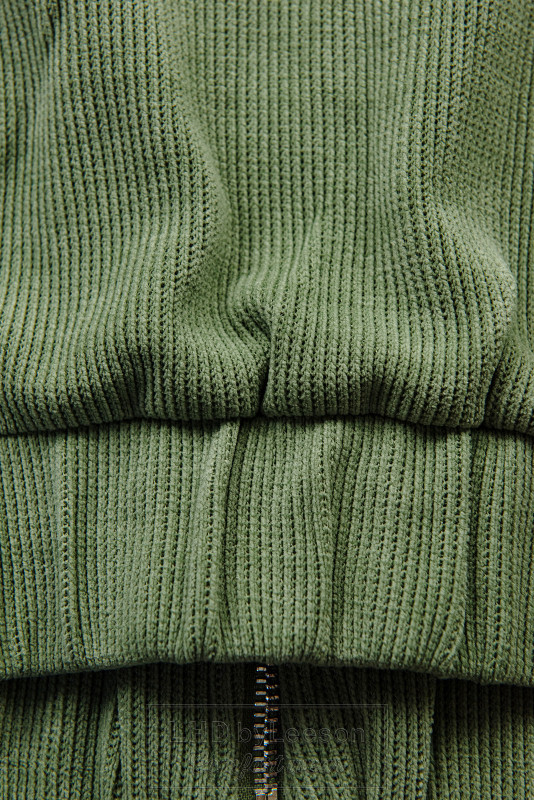 Oliwkowo-zielony komplet dresowy z kapturem