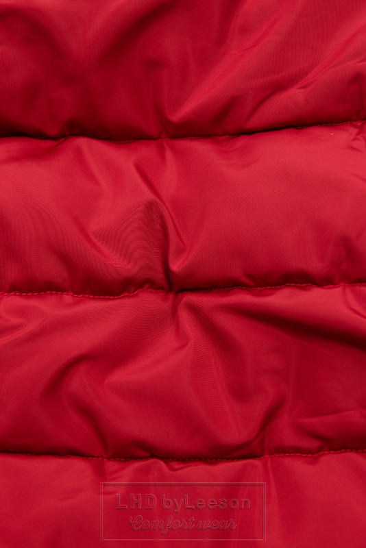 Czerwona pikowana kurtka o kroju parki