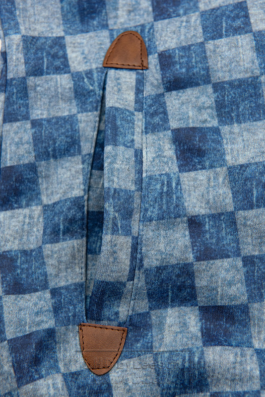 Jasnoniebieska bluza z wzorem w szachownicę