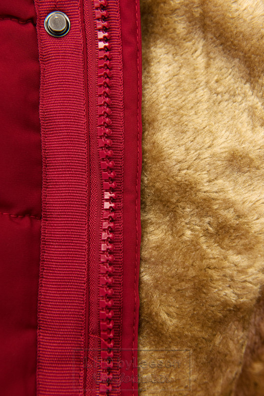 Czerwona pikowana kurtka zimowa z kapturem
