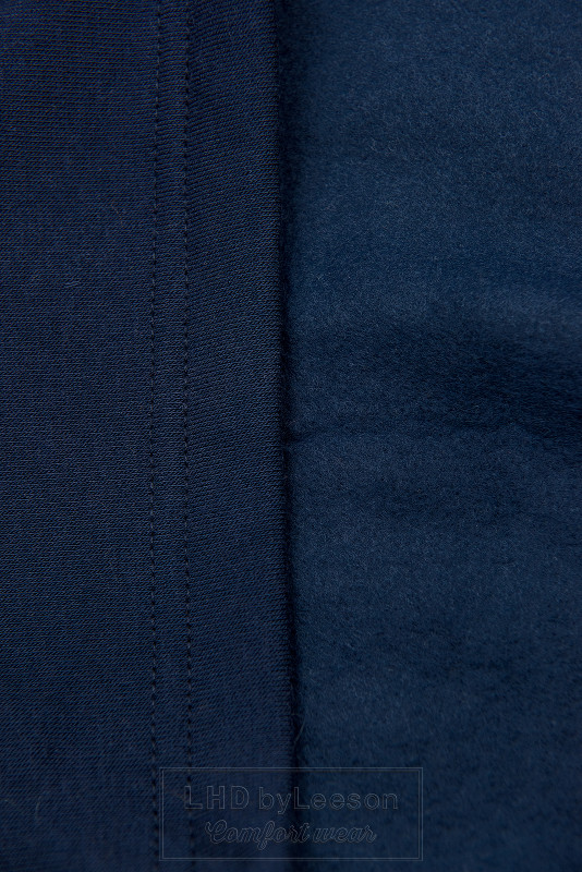 Granatowa bluza w fasonie slim