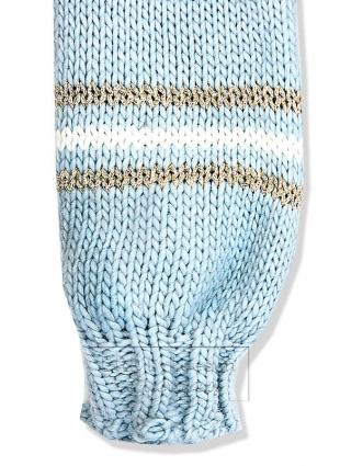 Baby blue sweter z paskami na rękawach