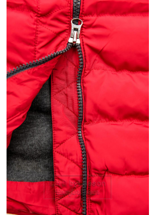 Czerwona pikowana kurtka