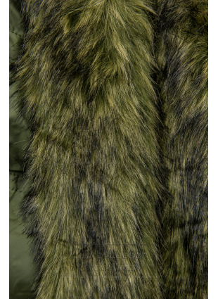 Zielona zimowa kurtka z futerkiem
