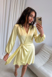 Żółta mini sukienka kopertowa