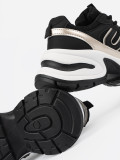 Czarne damskie sneakersy ze złotymi wstawkami