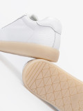 Białe damskie sneakersy