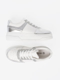 Biało-srebrne sneakersy z połyskującymi detalami