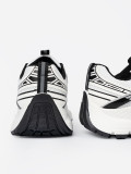Biało-czarne wygodne sneakersy z siatką