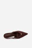 Czółenka z odkrytą piętą i złotym detalem na szpilce, brązowe
