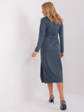 Elegancka midi sukienka z długim rękawem