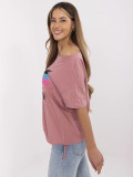 Stylowe t-shirt z aplikacją w ciemnoróżowym