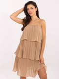 Elegancka sukienka koktajlowa w kolorze camel