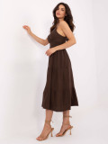 Rozkloszowana letnia sukienka w ciemno brązowym kolorze