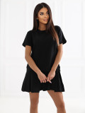 Czarna rozkloszowana mini sukienka z krótkim rękawem