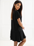 Czarna rozkloszowana mini sukienka z krótkim rękawem