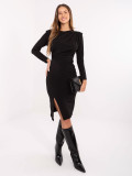 Elegancka czarna sukienka midi ołówkowa z długim rękawem i marszczeniem