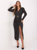 Czarna midi sukienka ołówkowa w grochy z kopertowym dekoltem