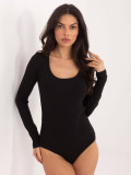 Czarne prążkowane body z długim rękawem