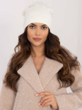 Elegancka ecru czapka z pomponem