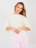 Ecru sweter z rękawem 3/4 i falbaną