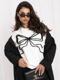 Elegancka bluza ecru z aplikacją