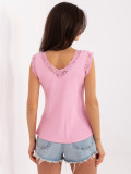 Różowy prążkowany top z koronką i dekoltem V