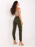 Stylowe spodnie dresowe w khaki