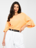 Elegancki pomarańczowy sweter z falbaną i rękawem 3/4