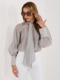 Szara koszula w paski z wiązaniem i bufiastymi rękawami