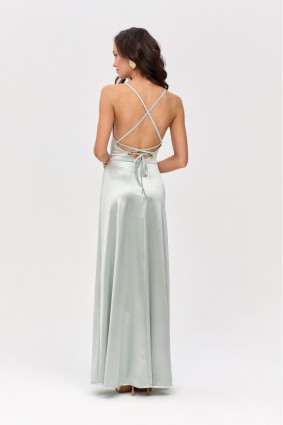 Satynowa maxi sukienka z wiązaniem na plecach w kolorze miętowym