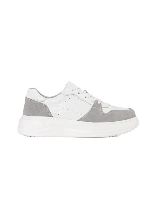 Białe skórzane sneakersy na platformie
