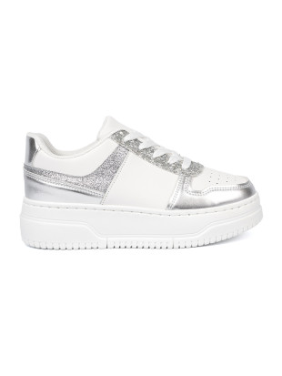 Biało-srebrne sneakersy z połyskującymi detalami