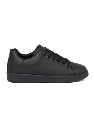 Czarne sneakersy z matowym wykończeniem