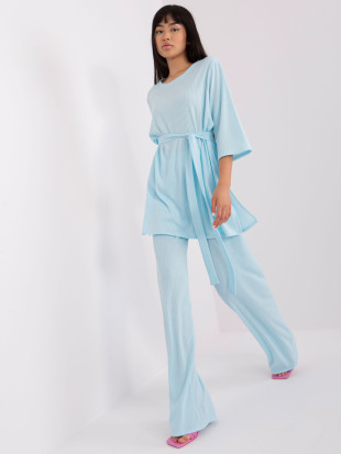 Jasnoniebieski komplet casualowy z bluzką oversize